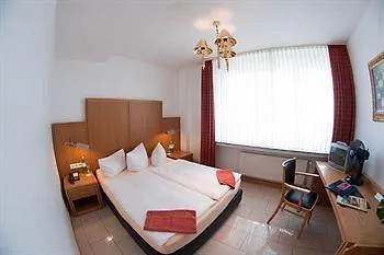 Conti Hotell 3*