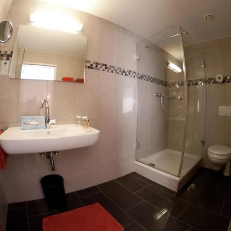 Hotell Conti 3*